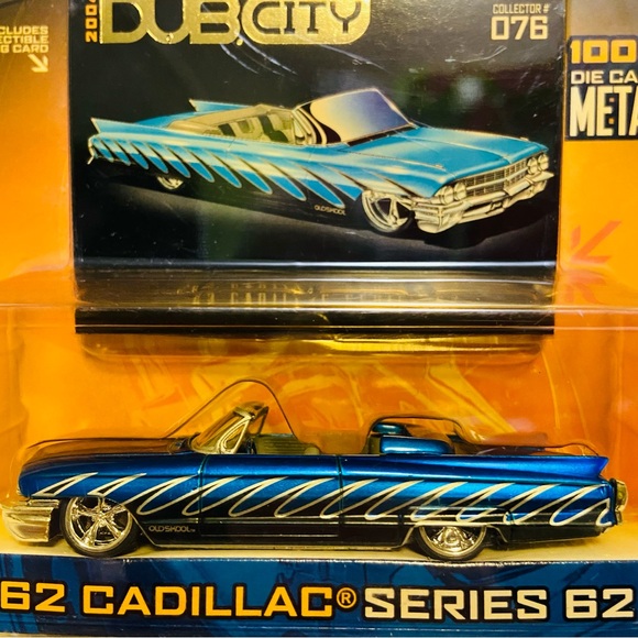 Jada Dub City 1962 Cadillac Series 62 Convertible Blue - Picture 2 of 9